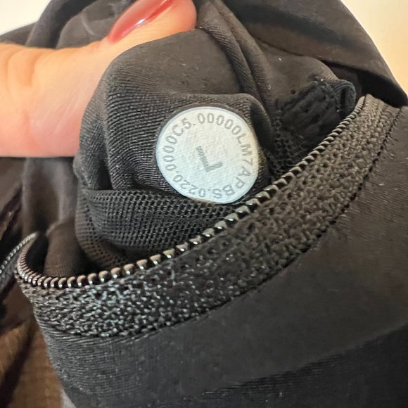 Lululemon Men's Namaste at the Beach Lined‎ Shorts Black and Gray - Picture 7 of 8